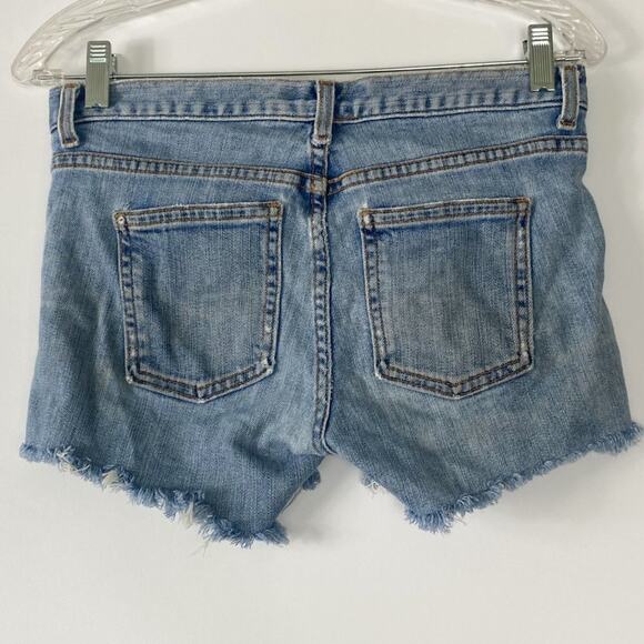 Earl Jeans Denim Jean Shorts in Light-Medium Wash - Picture 5 of 7